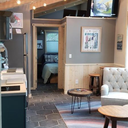 Entire Tiny Home Close To Cruise Ship Terminal Alaska Railroad And Downtown Seward Bagian luar foto